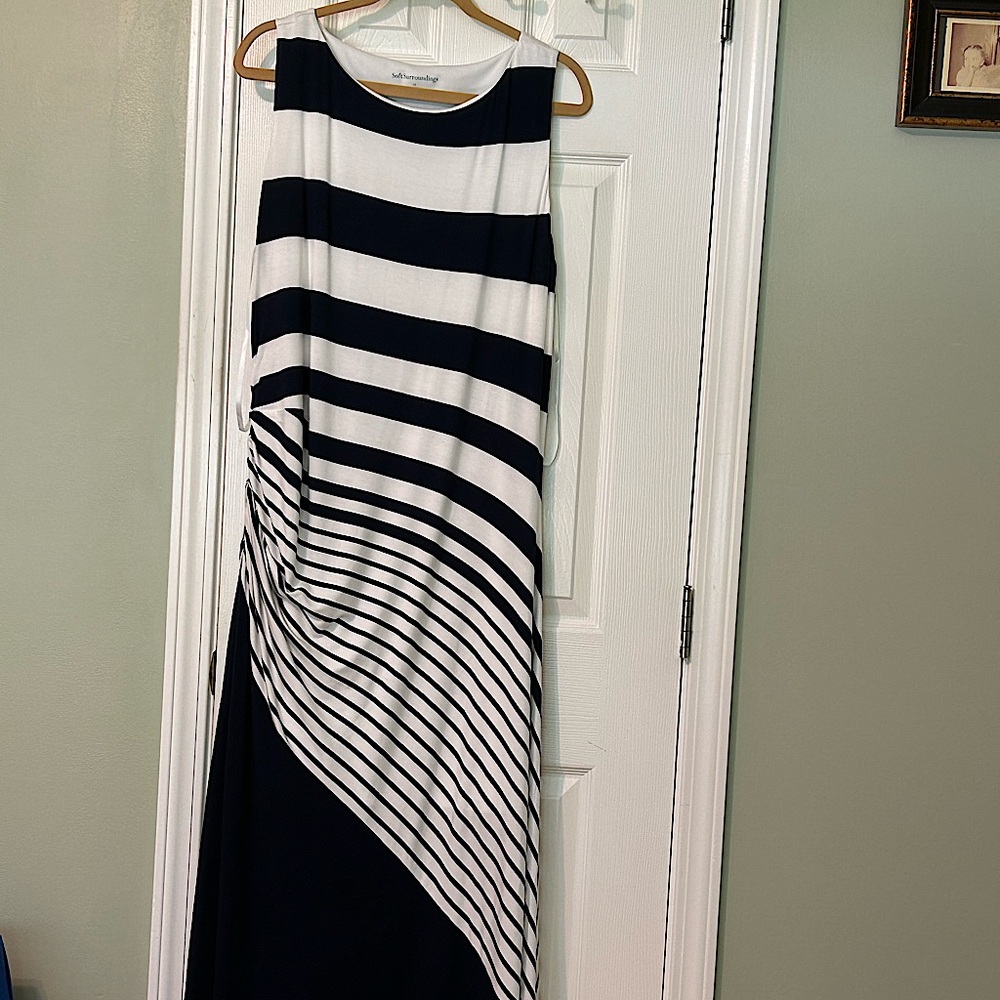 Soft Surroundings Long White & Navy Striped Dress, Sz 1X lovely Drape at Hip